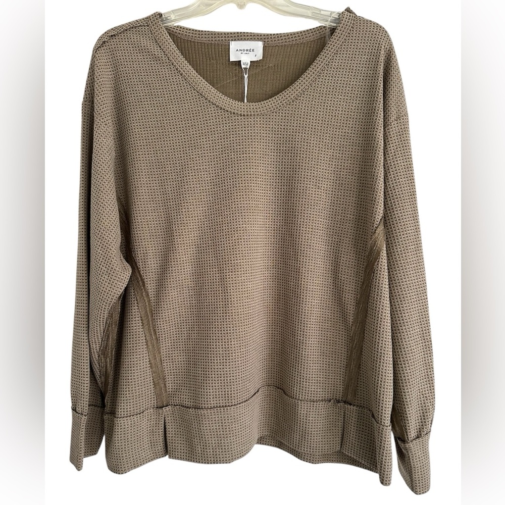 ANDREE By Unit Tan Waffle Knit U-neck Pullover Size L